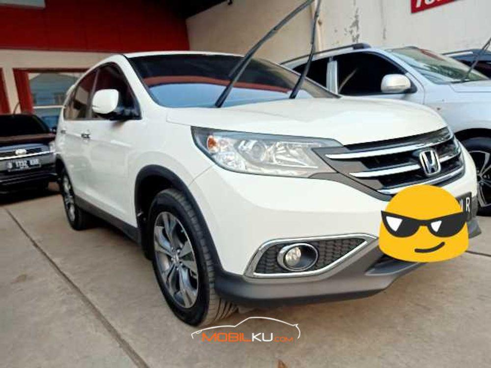 Mobil Honda CR-V 2013