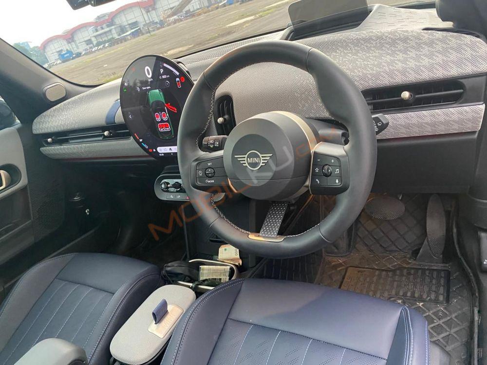 Mobil MINI 5-Door 2024