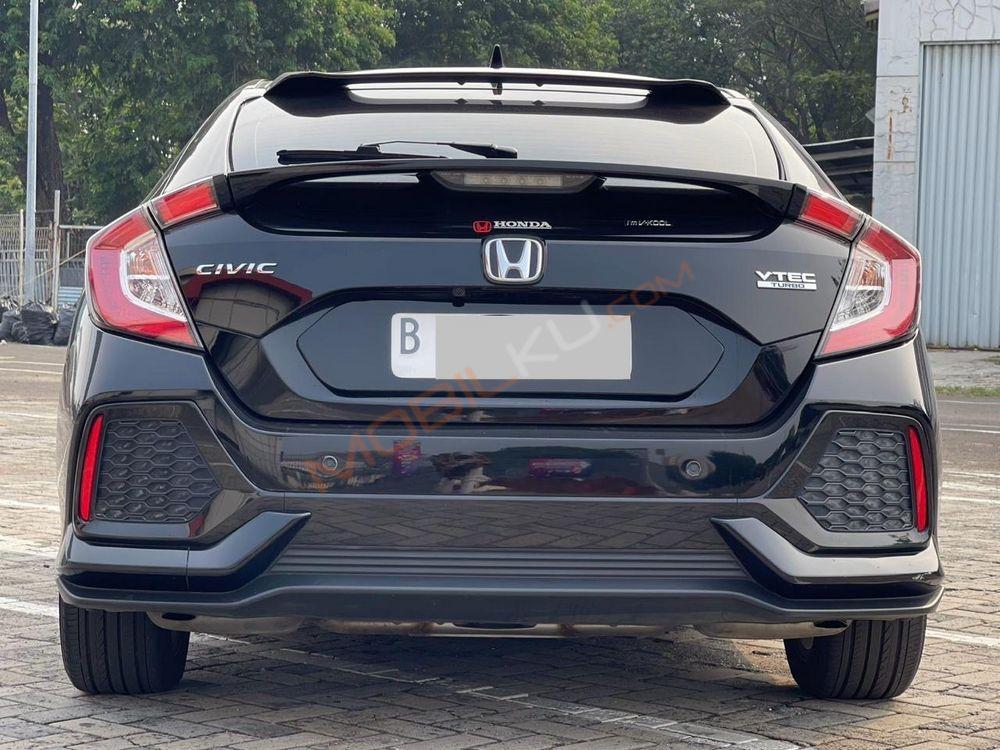 Mobil Honda Civic Hatchback 2018