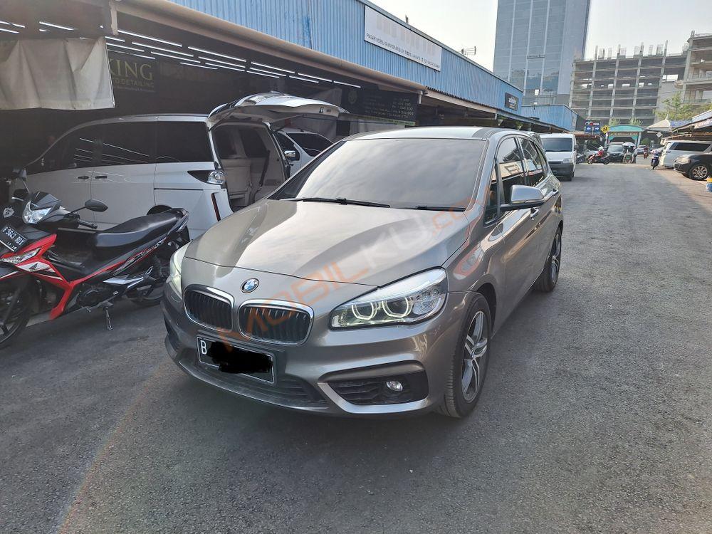 Mobil BMW 2 Series 2015