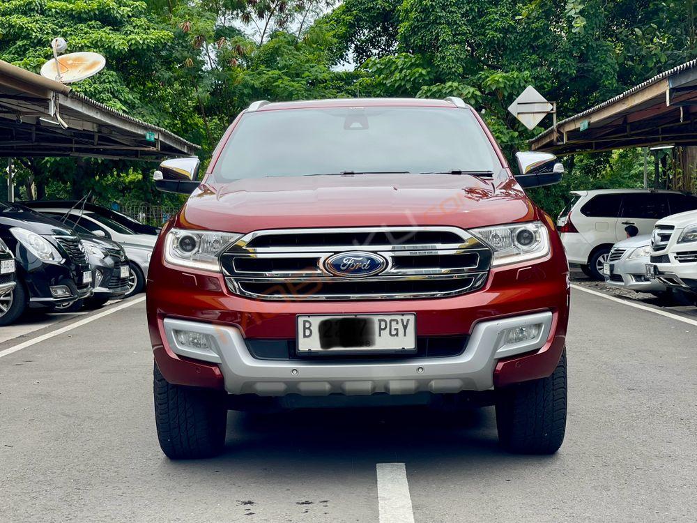 Mobil Ford Everest 2016