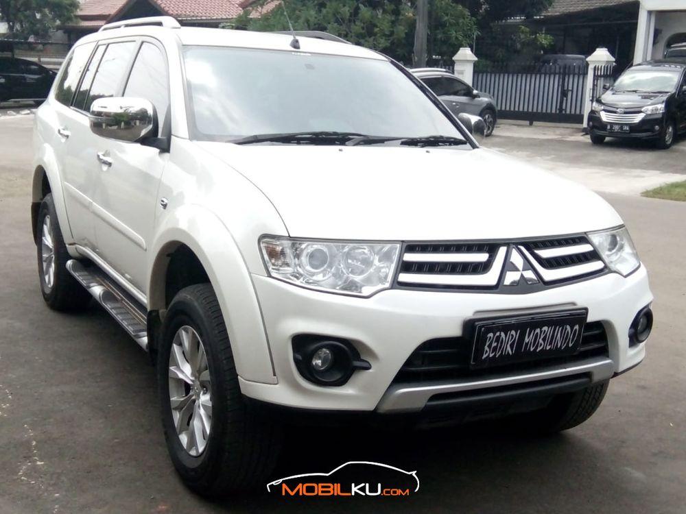 Mobil Mitsubishi Pajero Sport 2014