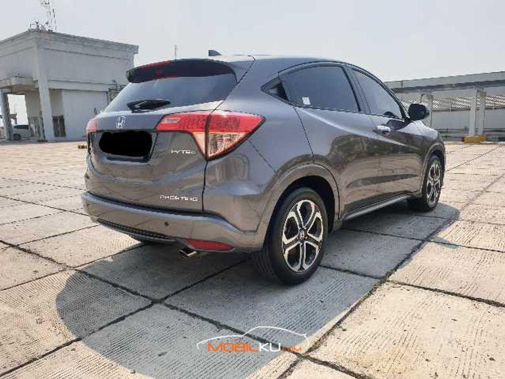 Mobil Honda HR-V 2016