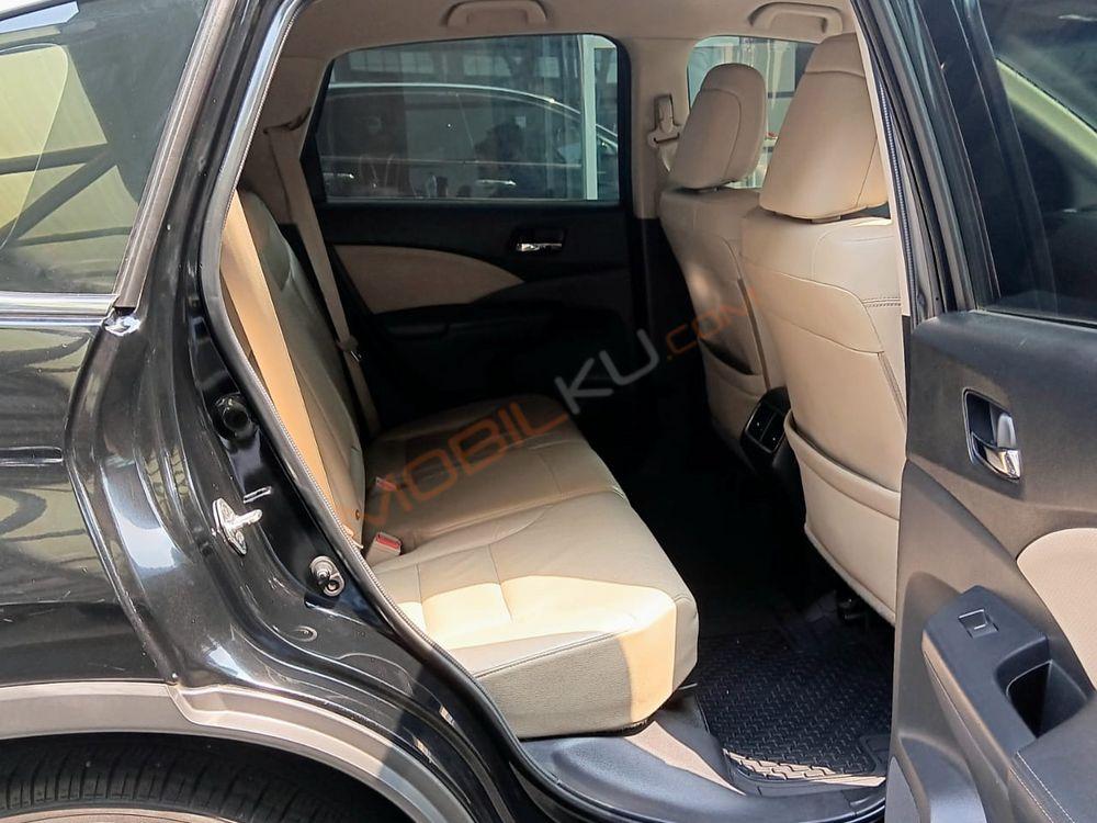 Mobil Honda CR-V 2015