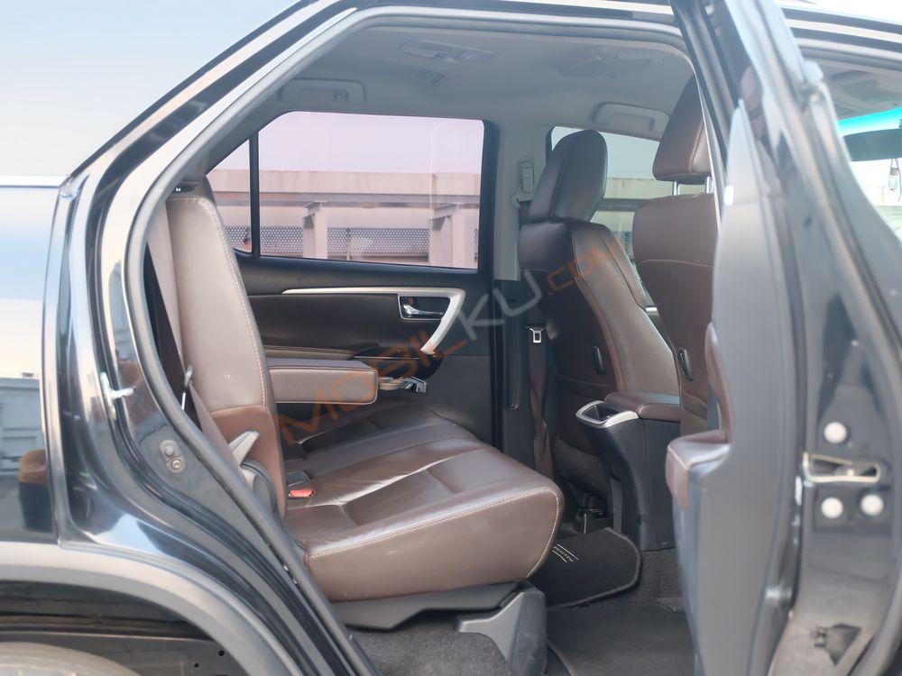 Mobil Toyota Fortuner 2016