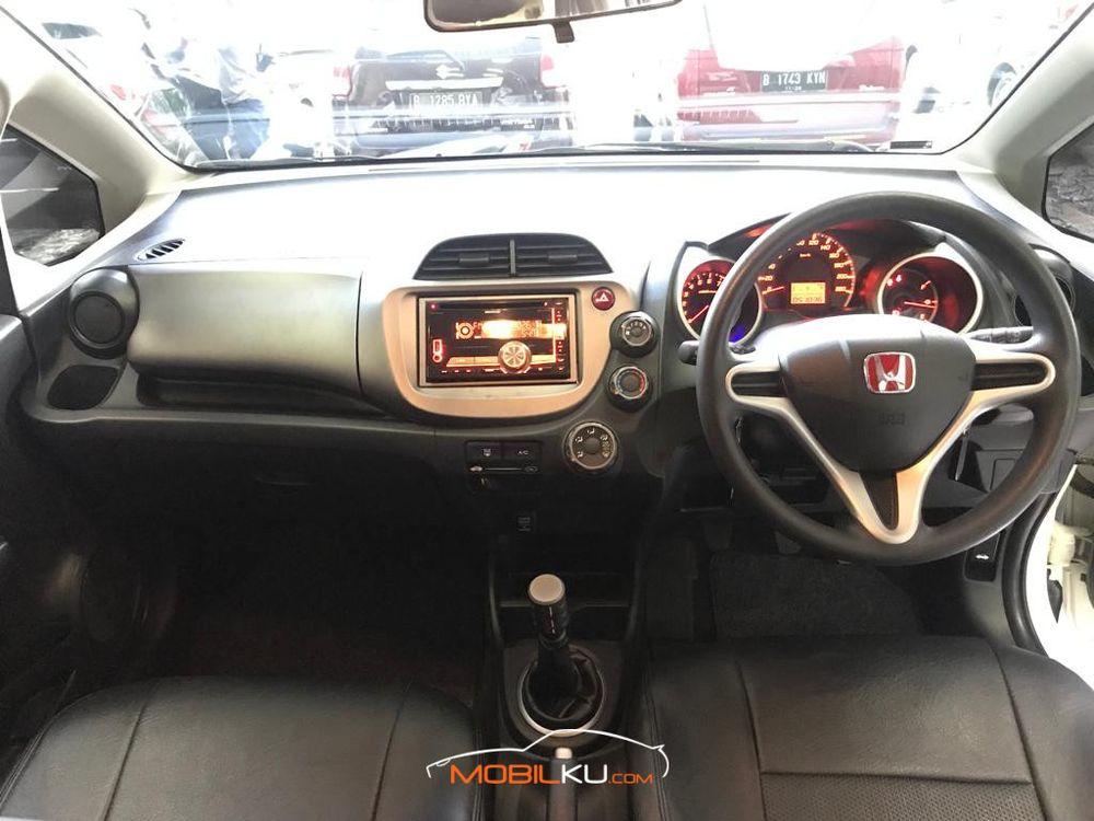 Mobil Honda Jazz 2012