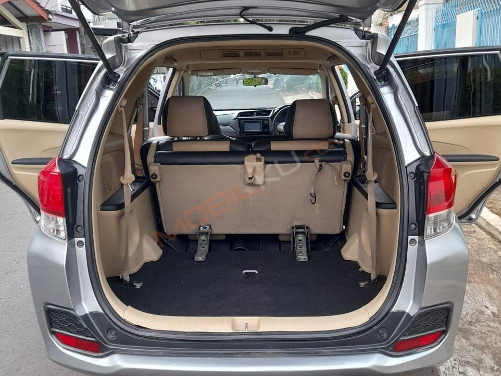 Mobil Honda Mobilio 2016