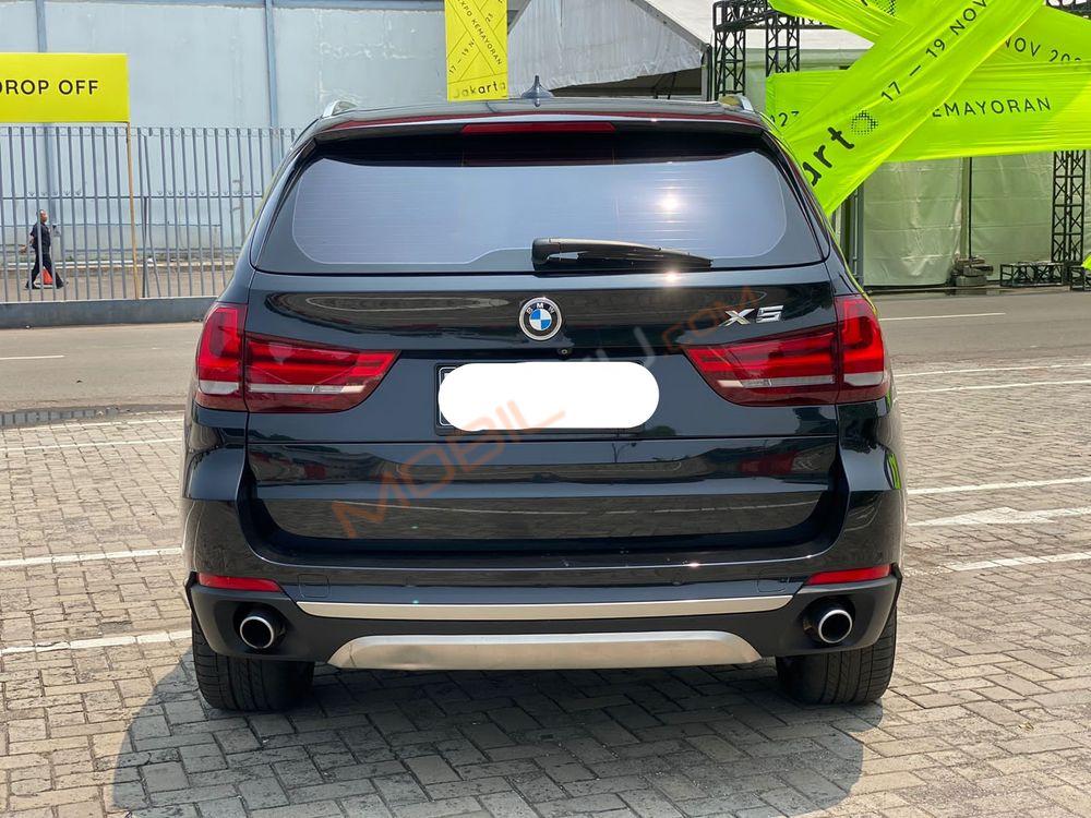 Mobil BMW X5 2015