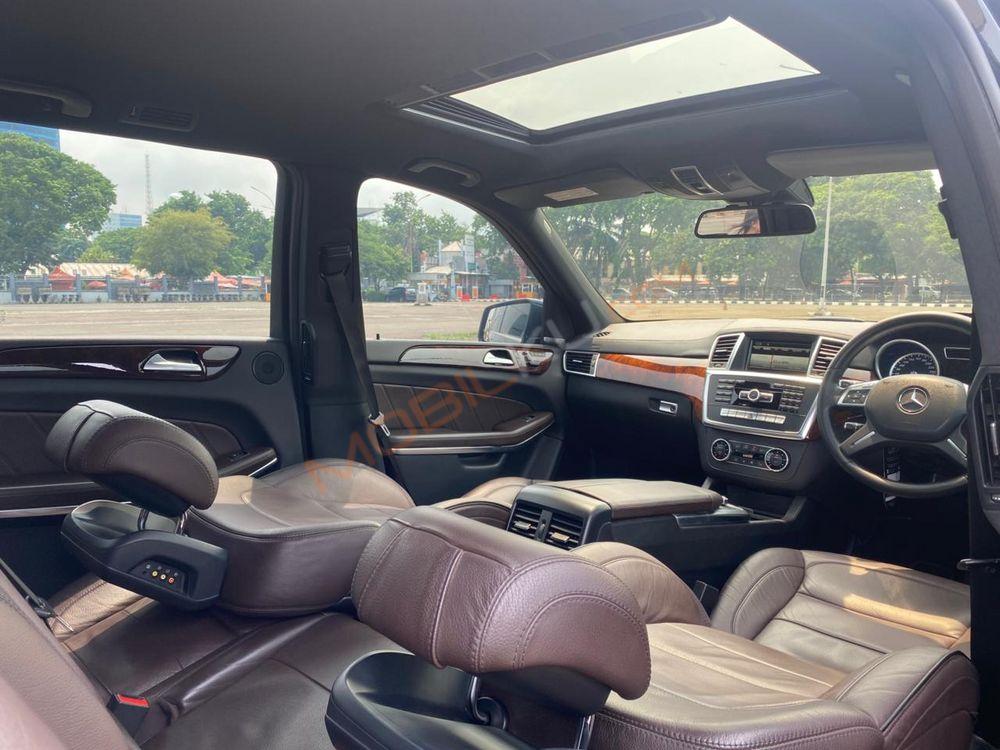 Mobil Mercedes-Benz GL 2014