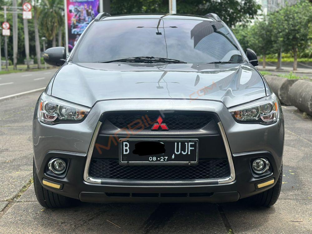 Mobil Mitsubishi Outlander Sport 2012