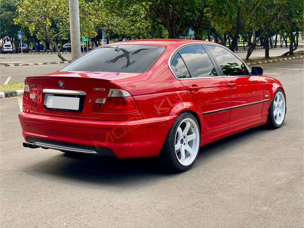 Mobil BMW 3 Series 2000