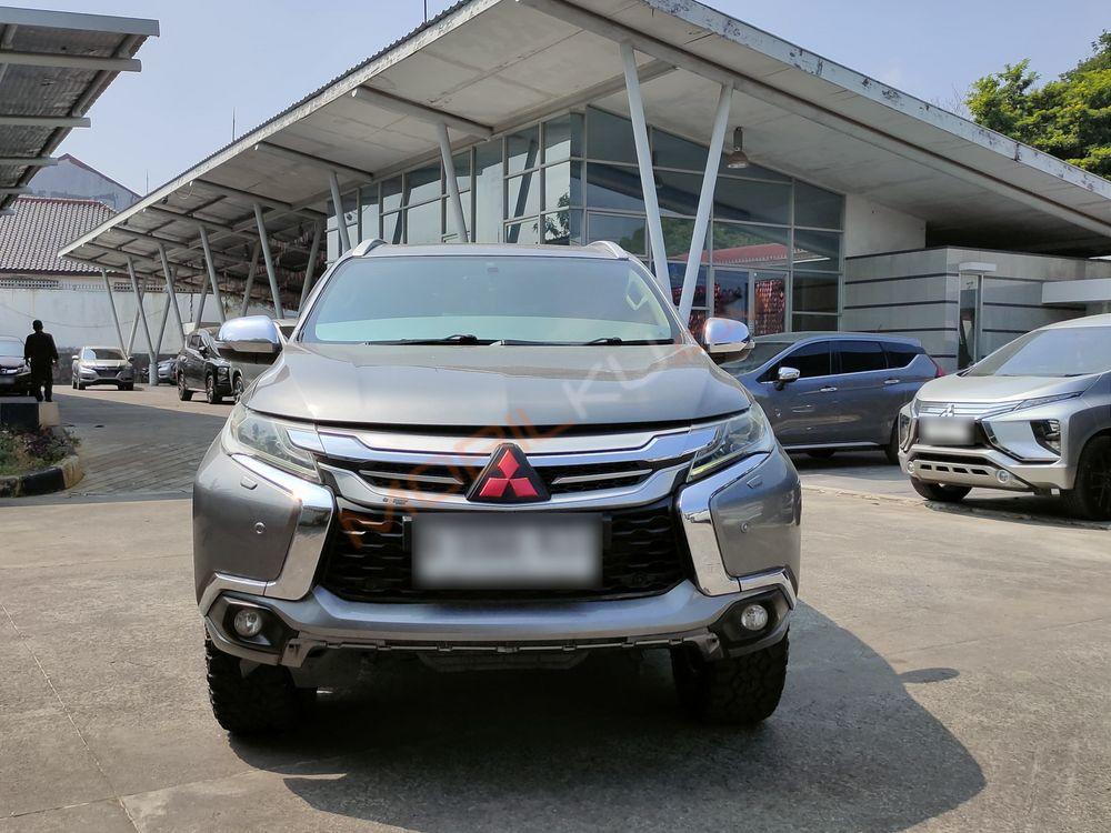 Mobil Mitsubishi Pajero Sport 2017