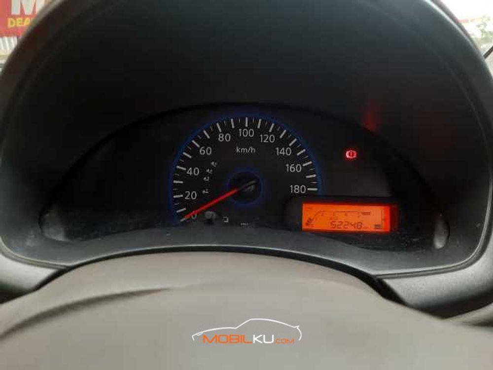 Mobil Datsun GO 2015