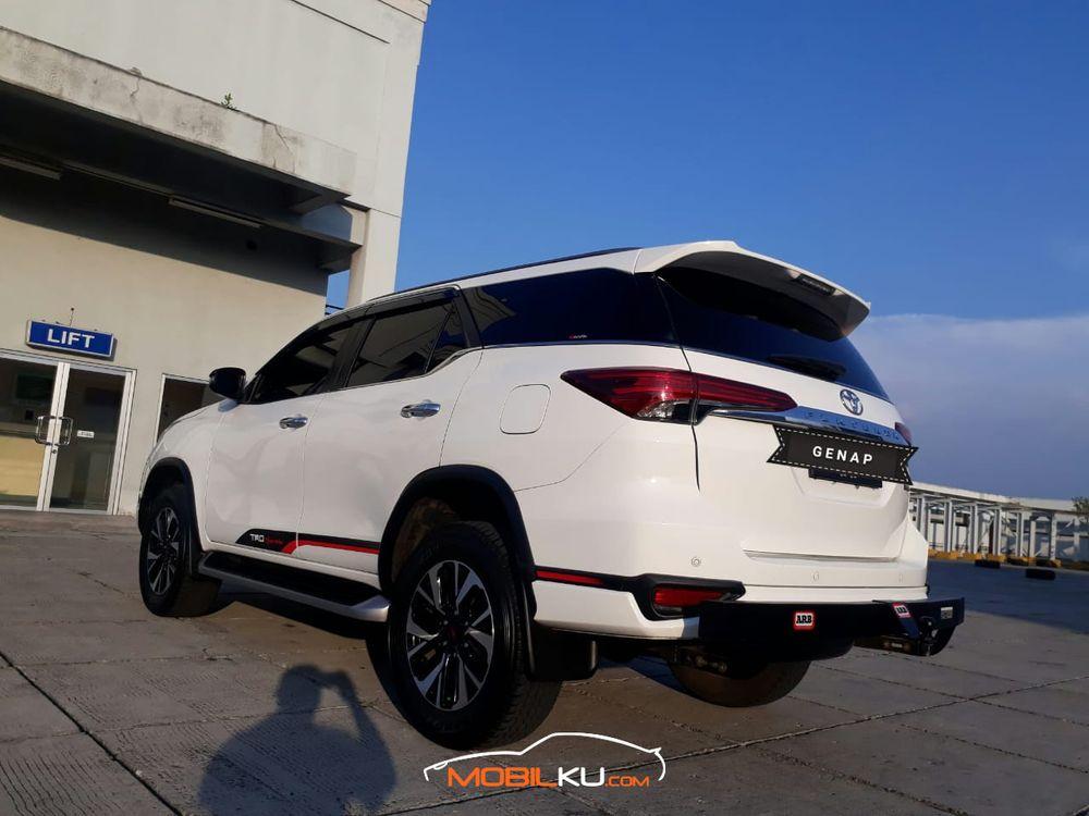 Mobil Toyota Fortuner 2018