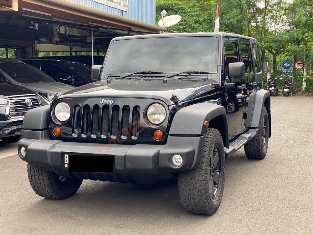 Mobil Jeep Wrangler 2011