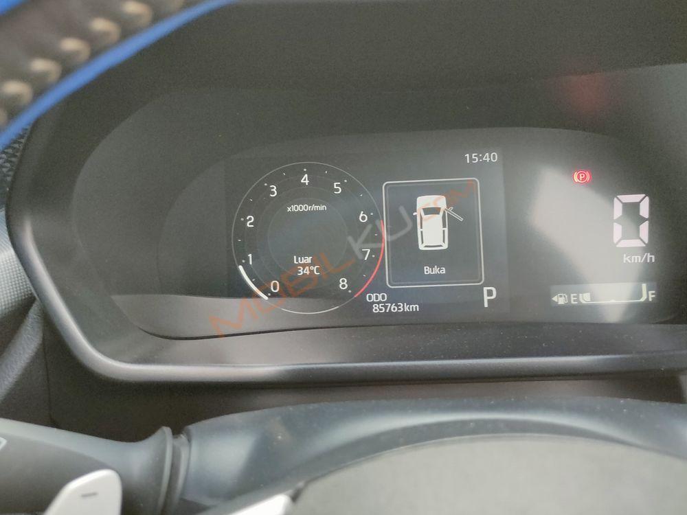 Mobil Toyota Raize 2021