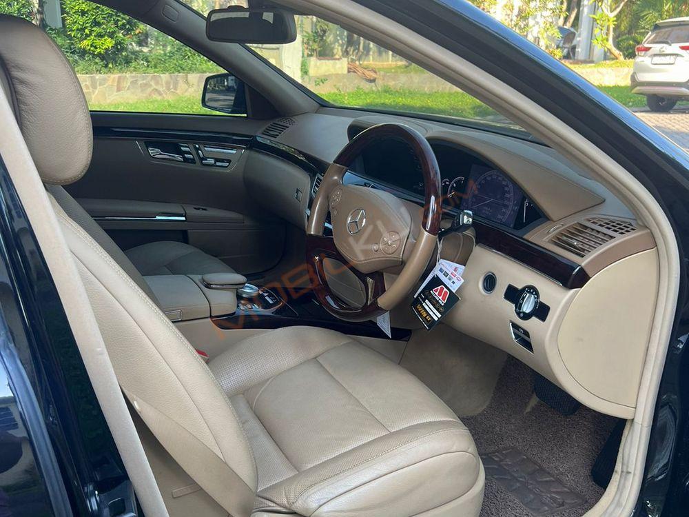 Mobil Mercedes-Benz S-Class 2011