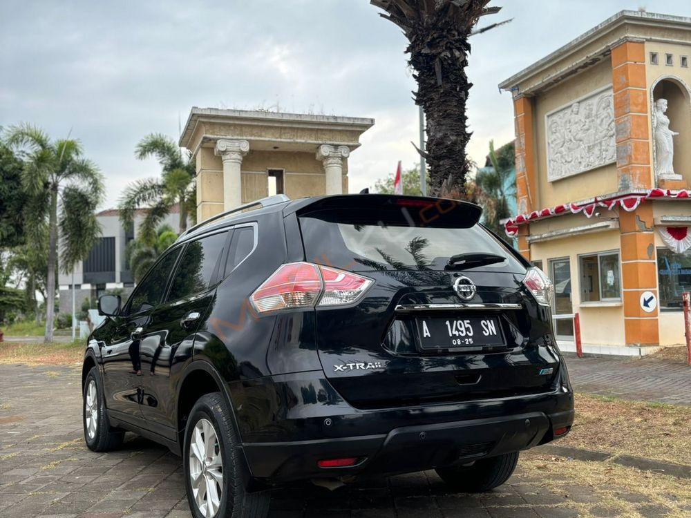 Mobil Nissan X-Trail 2015