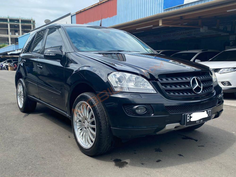 Mobil Mercedes-Benz ML 2006