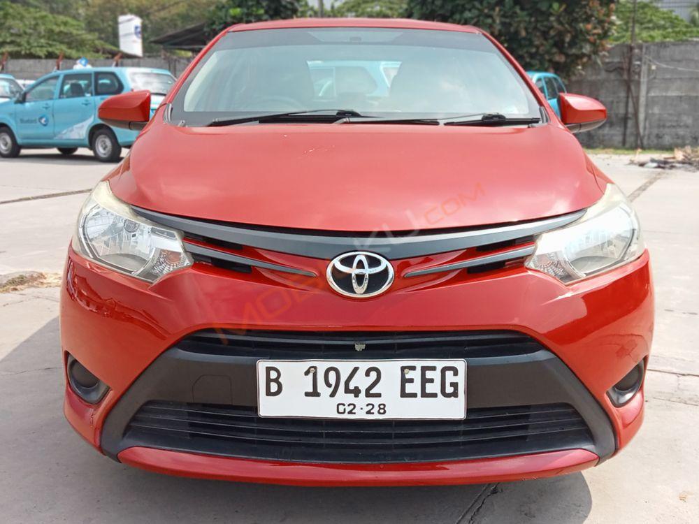 Mobil Toyota Limo 2014