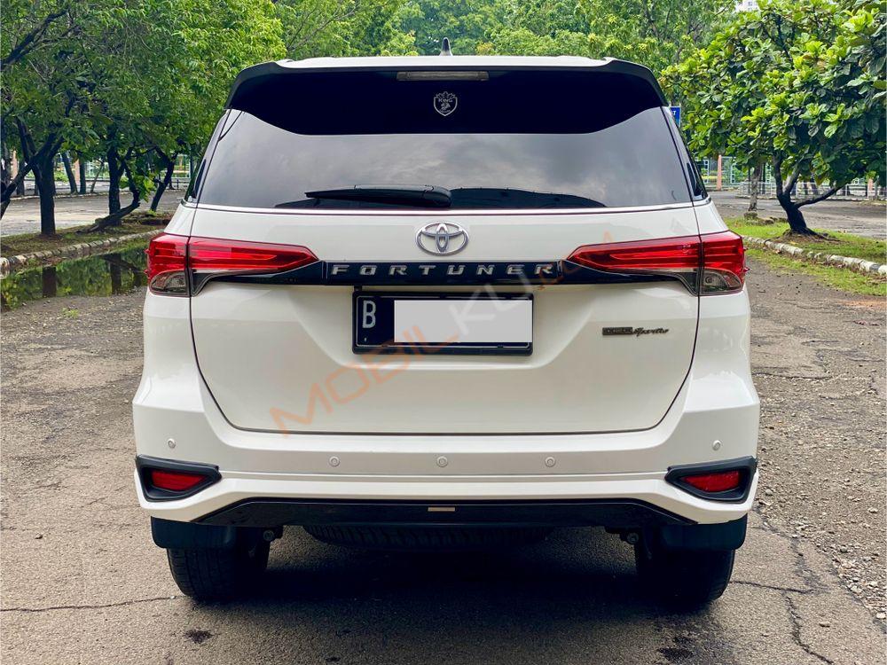 Mobil Toyota Fortuner 2020