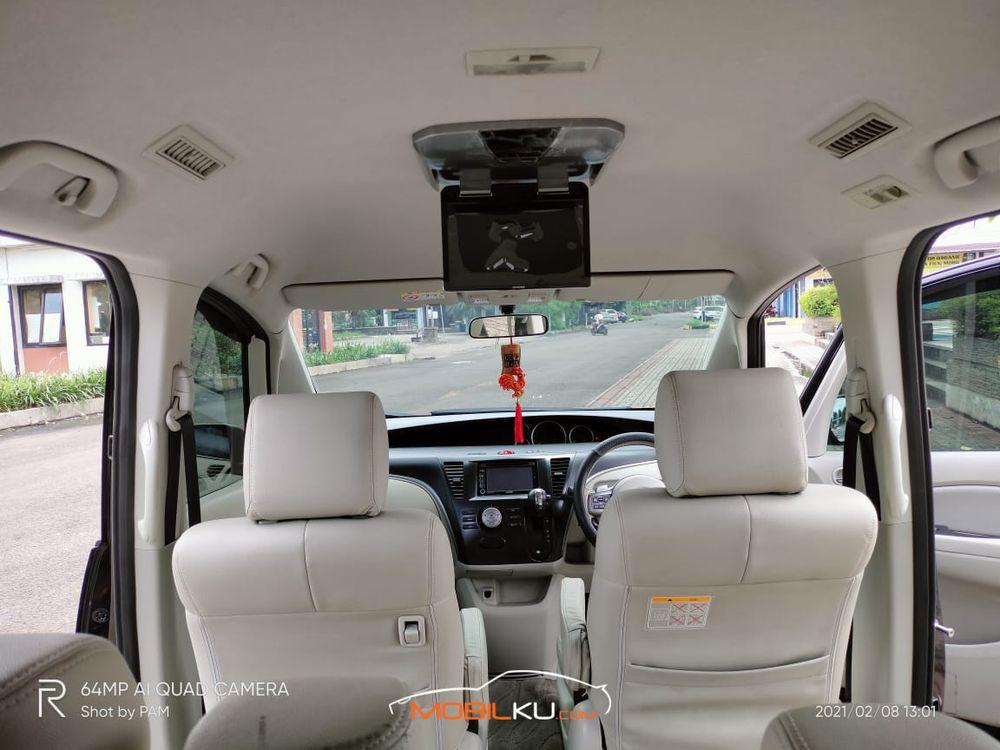 Mobil Mazda Biante 2015