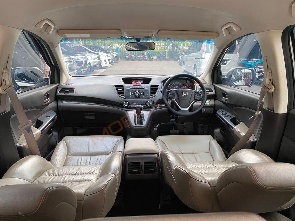 Mobil Honda CR-V 2012
