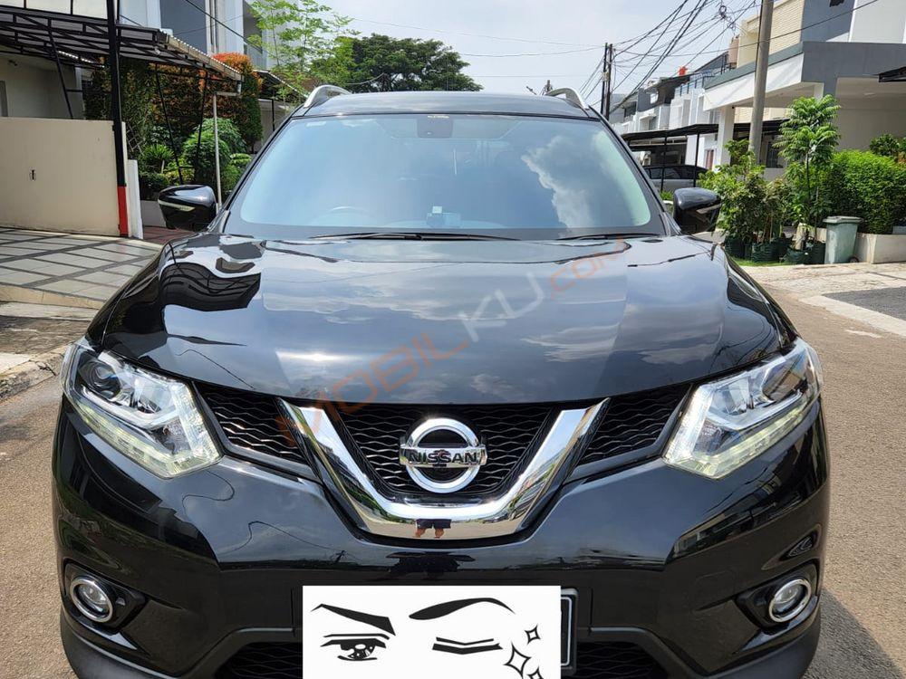 Mobil Nissan X-Trail 2015