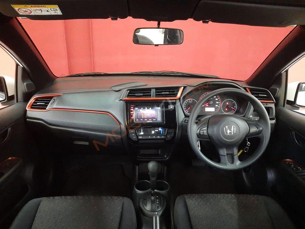 Mobil Honda Brio 2021