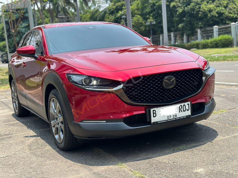Mobil Mazda CX-30 2023