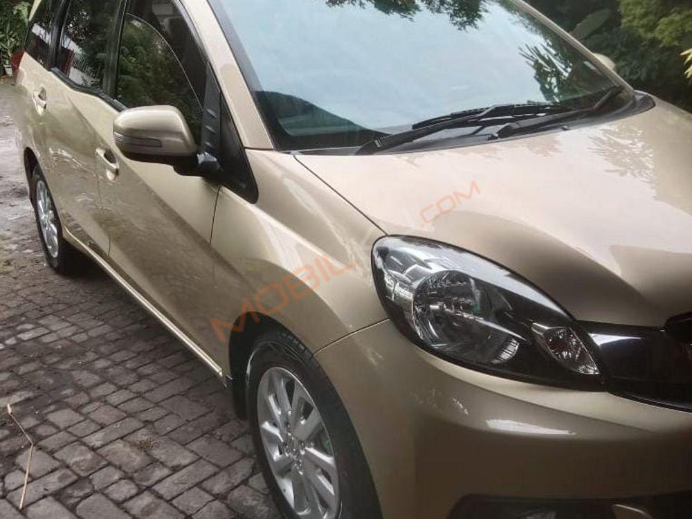Mobil Honda Mobilio 2014