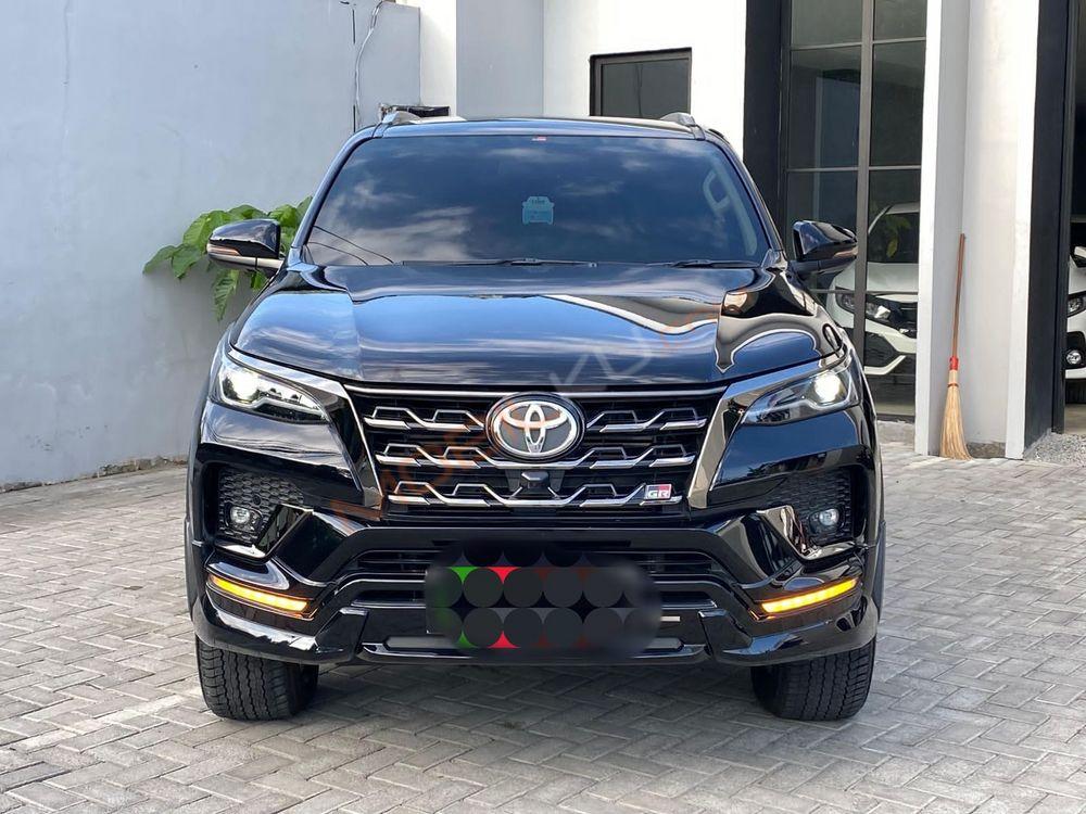 Mobil Toyota Fortuner 2023