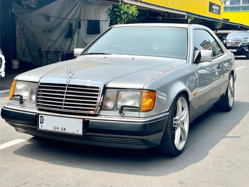 Mobil Mercedes-Benz C-Class 1995
