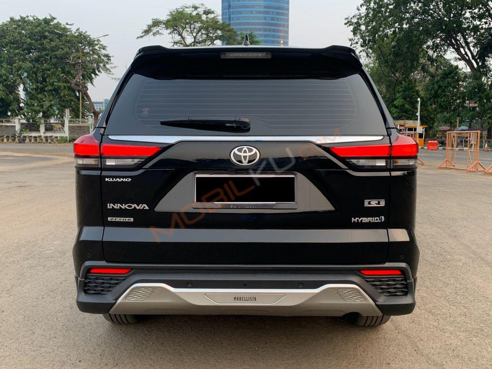 Mobil Toyota Kijang Innova Zenix 2024