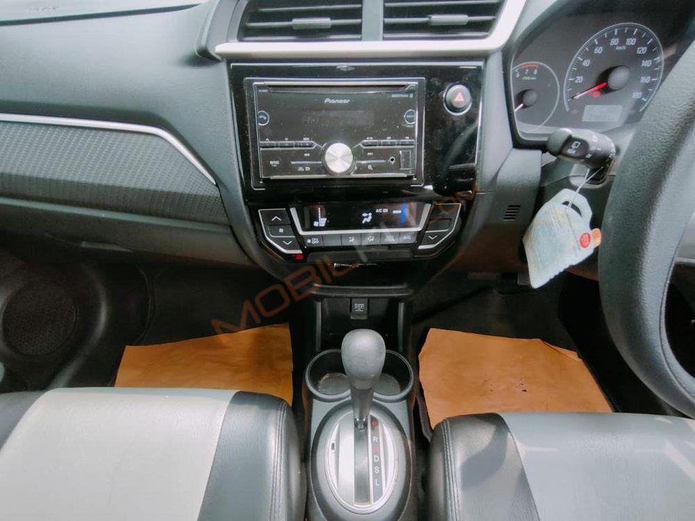 Mobil Honda Brio 2019