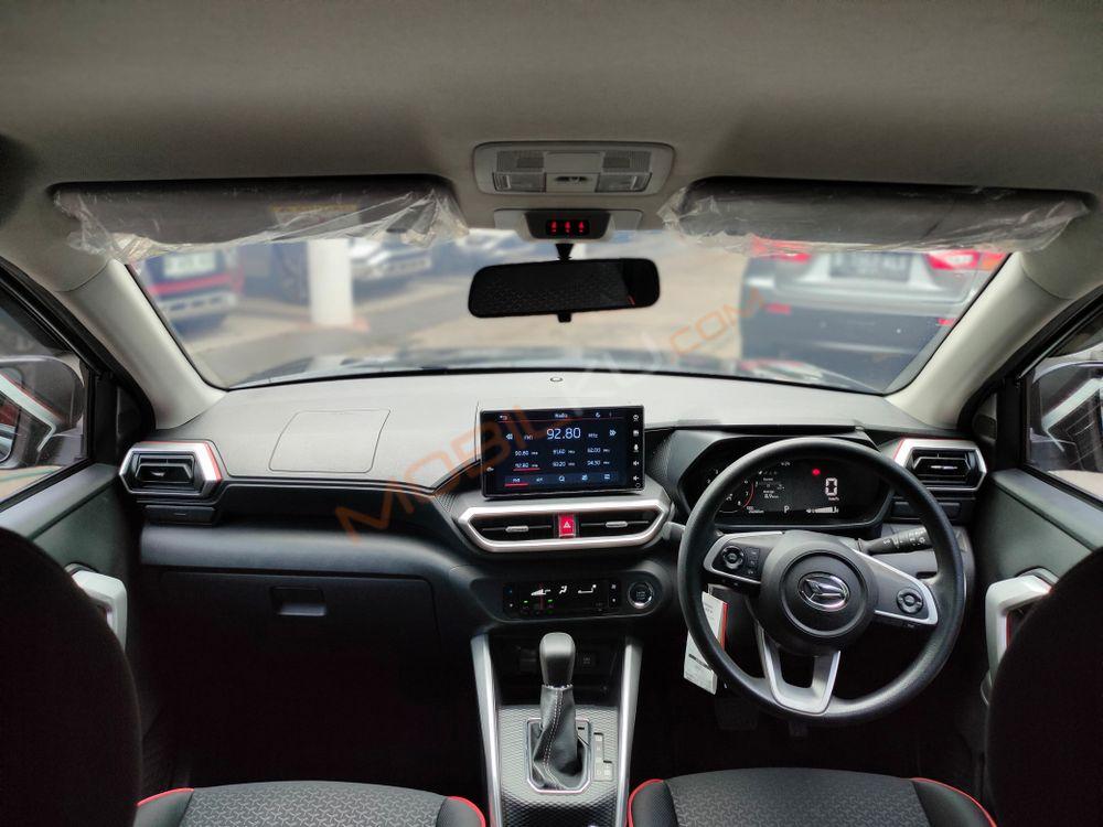 Mobil Daihatsu Rocky 2021