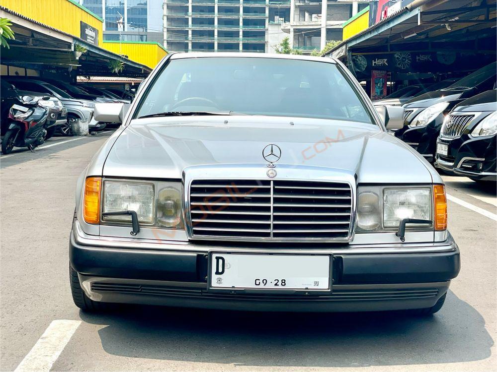 Mobil Mercedes-Benz C-Class 1995