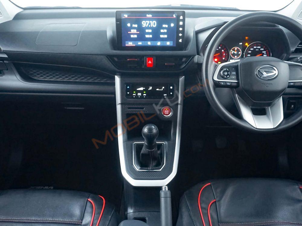 Mobil Daihatsu Xenia 2023