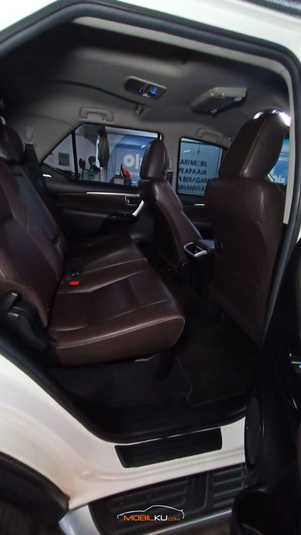 Mobil Toyota Fortuner 2016