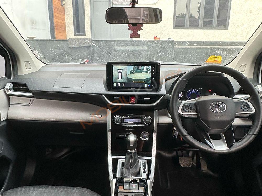 Mobil Toyota Veloz 2021