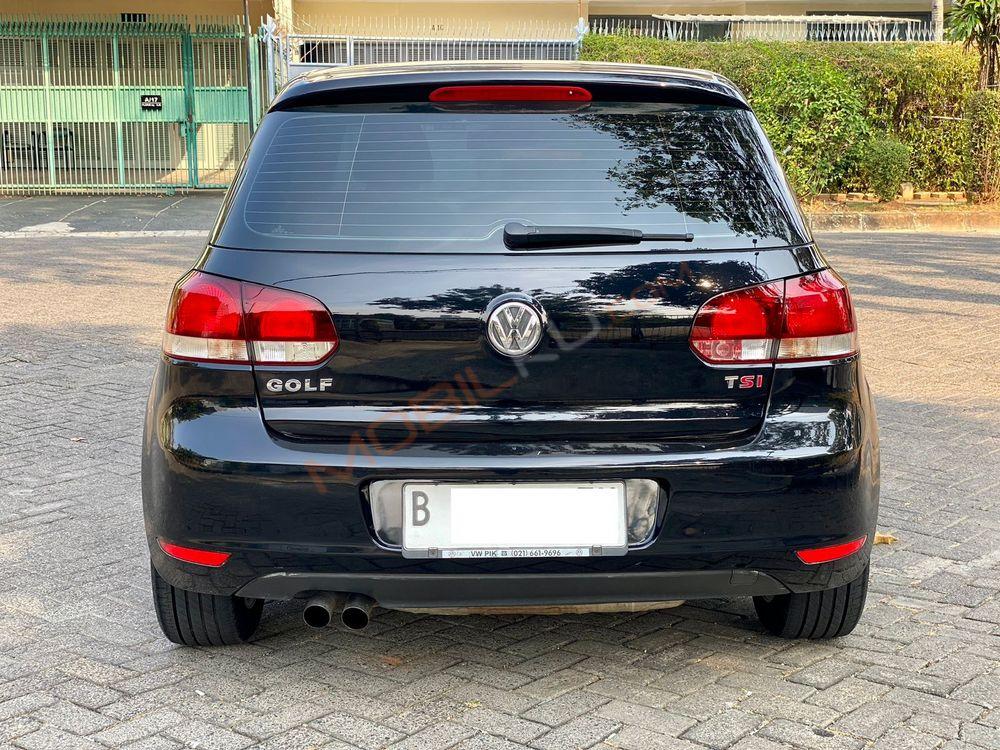 Mobil Volkswagen Golf 2013