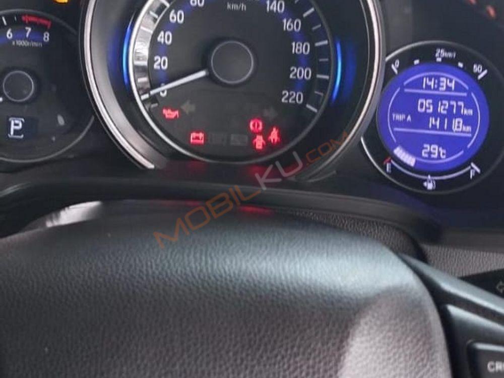 Mobil Honda Jazz 2019