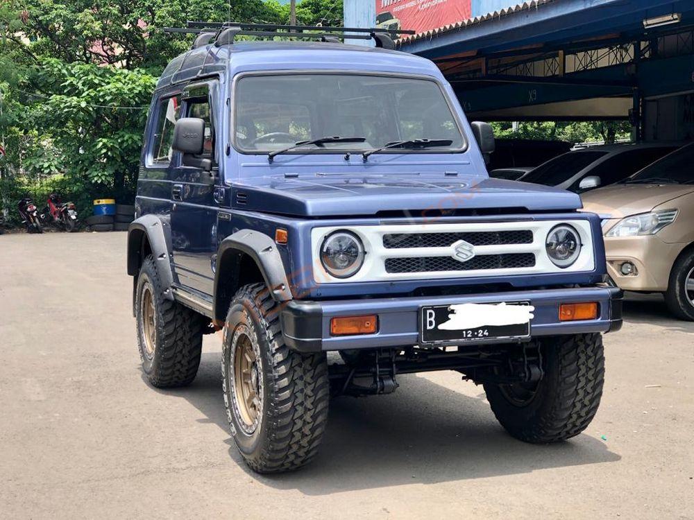 Mobil Suzuki Katana 2005