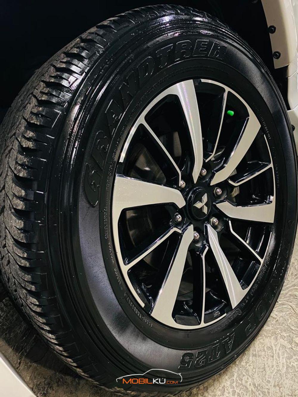 Mobil Mitsubishi Pajero Sport 2017