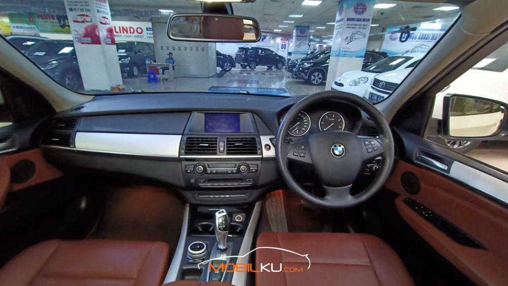 Mobil BMW X5 2013
