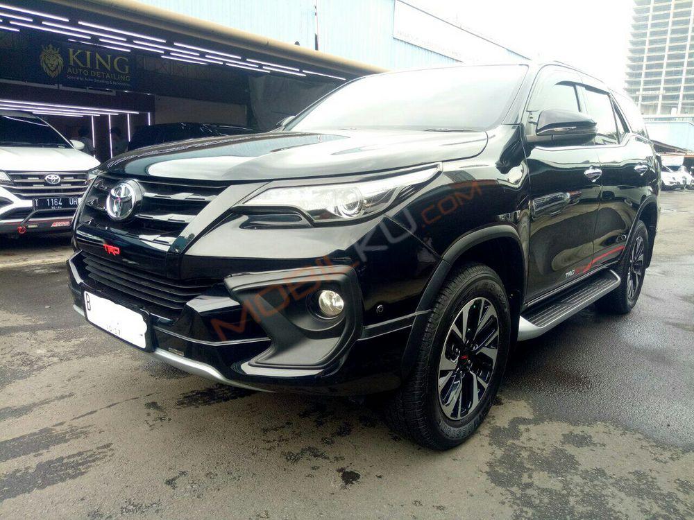 Mobil Toyota Fortuner 2017