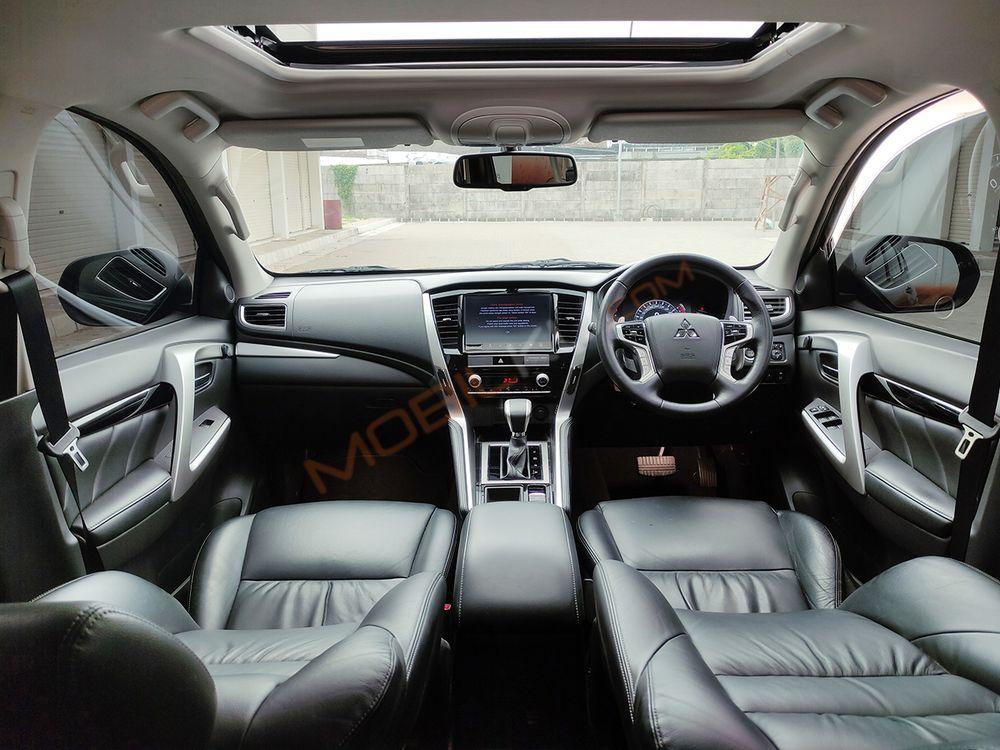 Mobil Mitsubishi Pajero Sport 2022