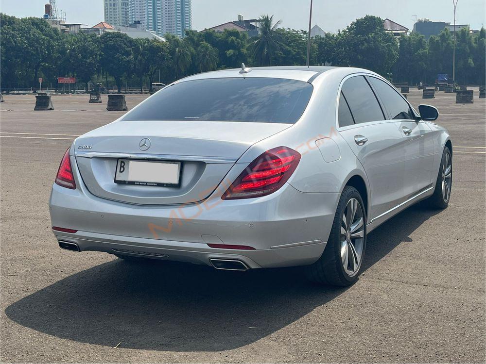 Mobil Mercedes-Benz S-Class 2015