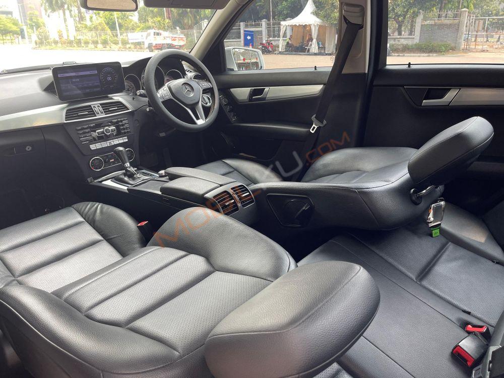 Mobil Mercedes-Benz C-Class 2014