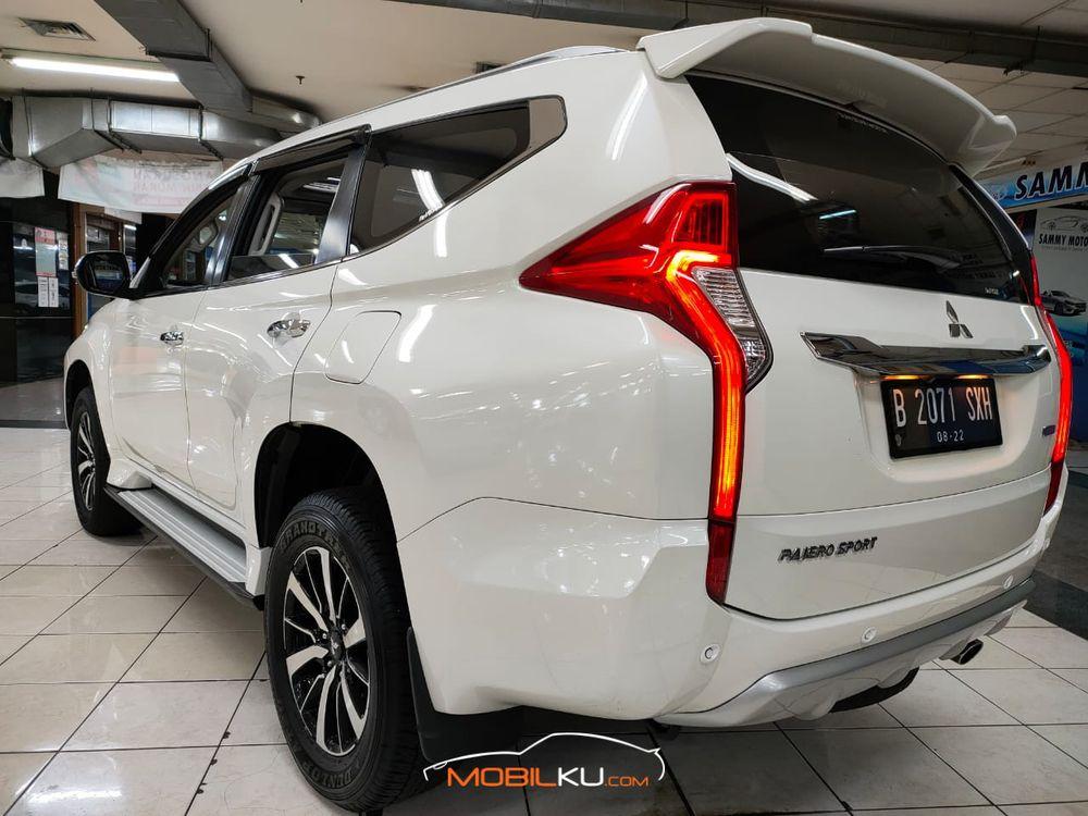 Mobil Mitsubishi Pajero Sport 2017